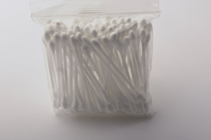 Bawełniane wkładki do uszu? Lepiej nie!