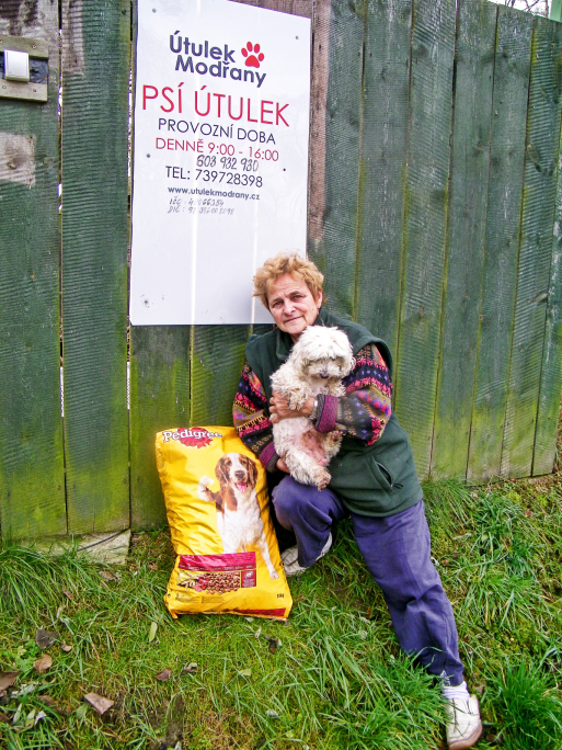 Schronisko dla psów w Modrany zyskało prawie tonę karmy