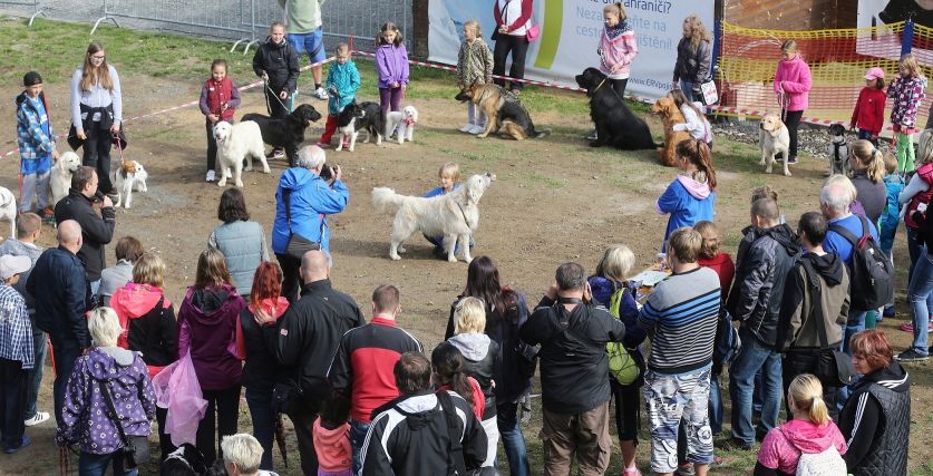 Zaproszenie: Monínec należy do psów 2016